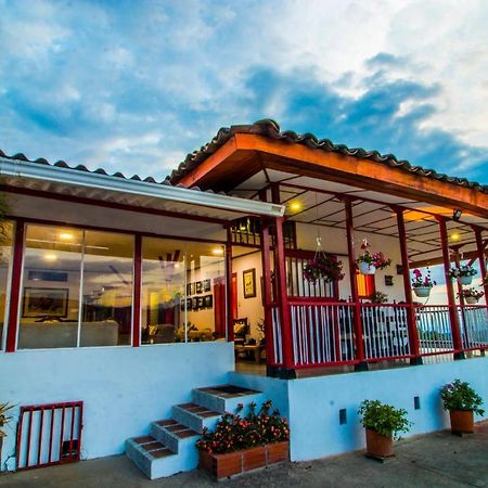 Bosques De La Pradera Hotel มานิซาเลส ภายนอก รูปภาพ